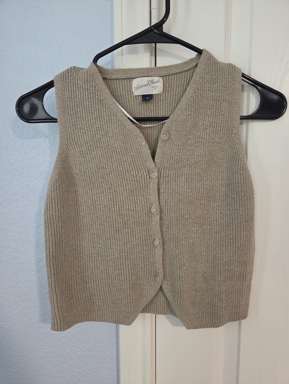 Universal Thread Sweater Vest Size M